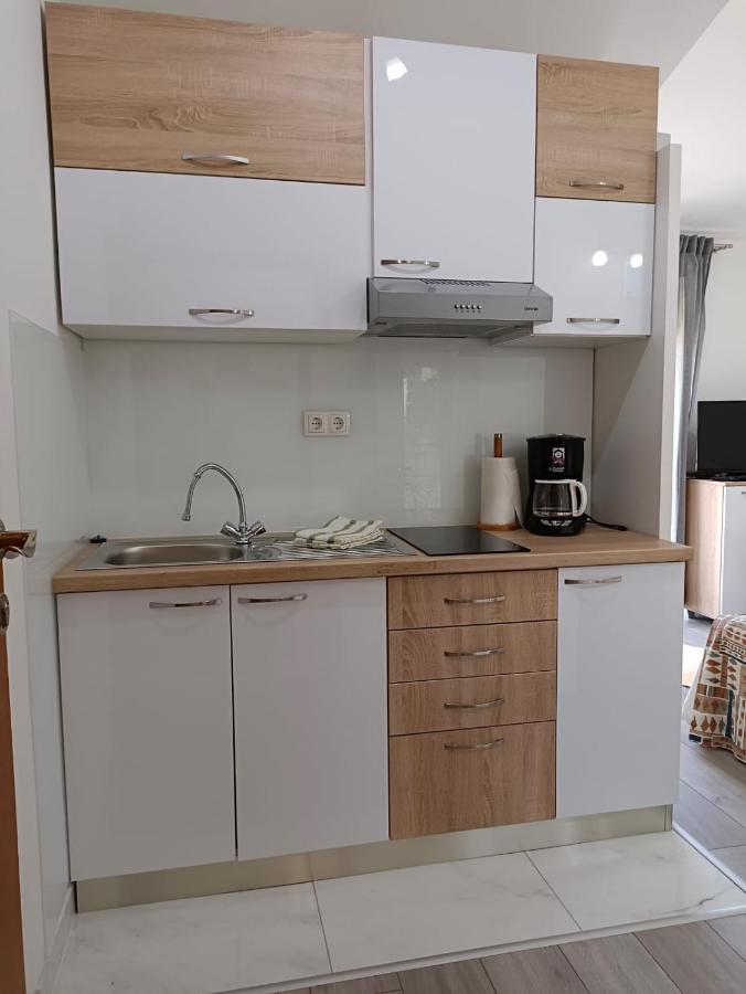 Apartman Freja II โปดสตรานา ภายนอก รูปภาพ